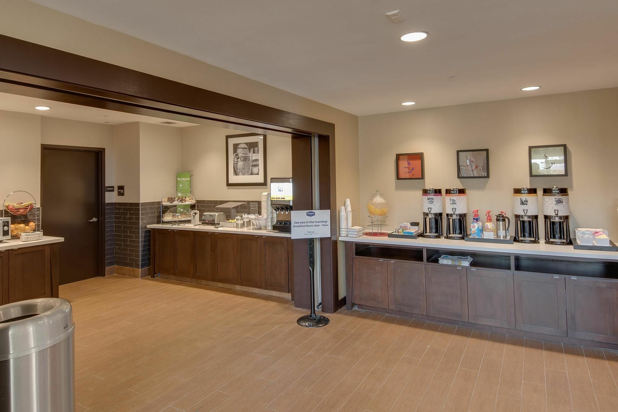 Hampton Inn & Suites Los Angeles - Glendale Exterior foto