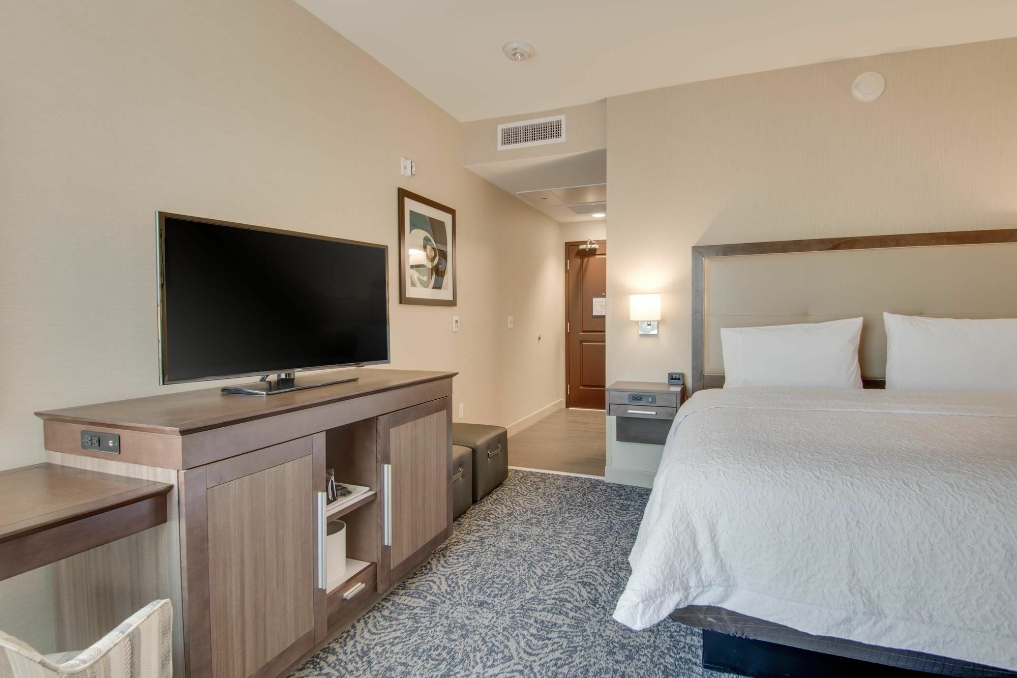 Hampton Inn & Suites Los Angeles - Glendale Exterior foto