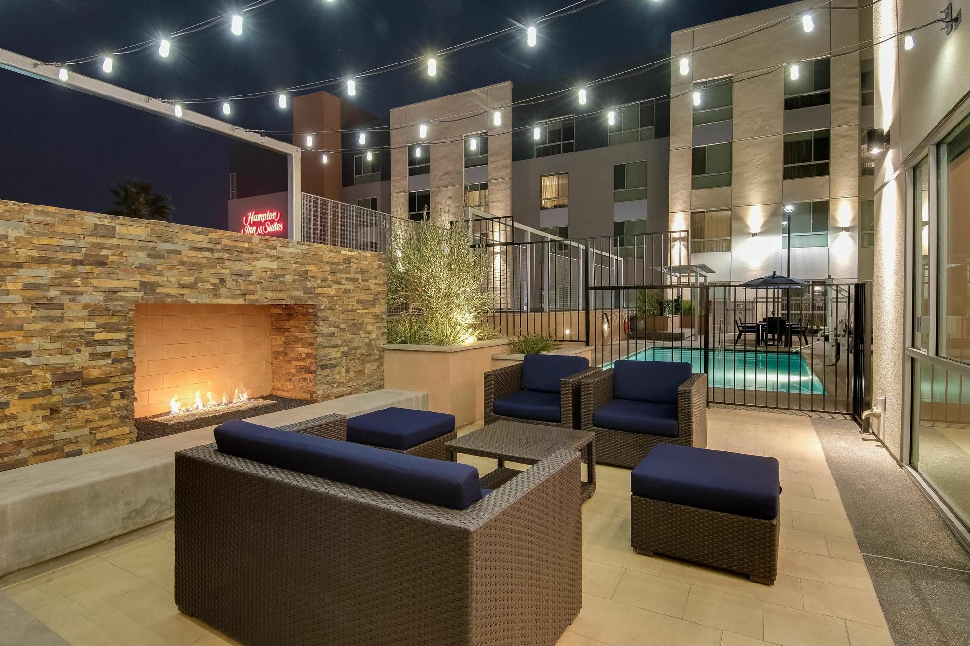 Hampton Inn & Suites Los Angeles - Glendale Exterior foto